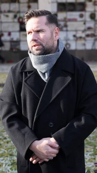 Poslední rozloučení se stylistou Pokorným (†39): Hvězdy Čvančarová, Krainová a Schneiderová v slzách!