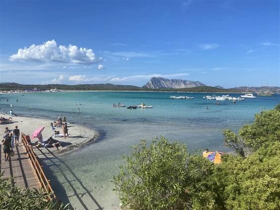 Pláž Lu Impostu, San Teodoro, Sardinie