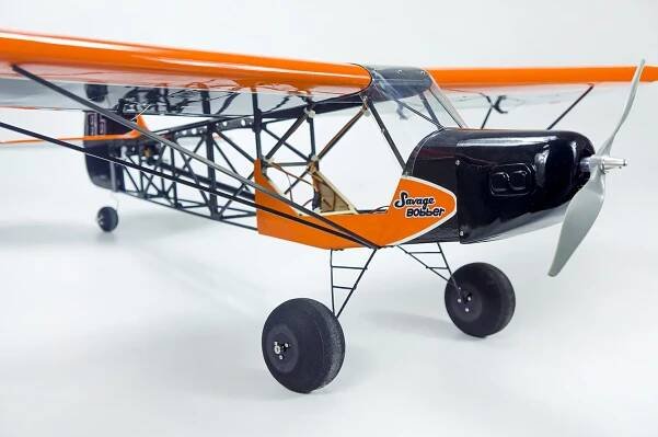 RC model letadla Savage Bober 1,0m ARF jen za 3 920 Kč ✅| Vyberte si Konstrukční modely letadel na BigHobby.cz