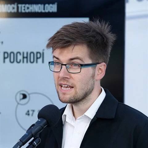 Pirát Michálek je šprýmař.