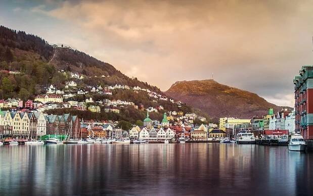 Norský Bergen – hory, fjordy, šílené počasí a velrybí burger – Flor.cz