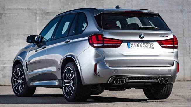 10 nejlépe zrychlujících SUV, kterým v přímce nestačí nejeden sporťák - WikiCars