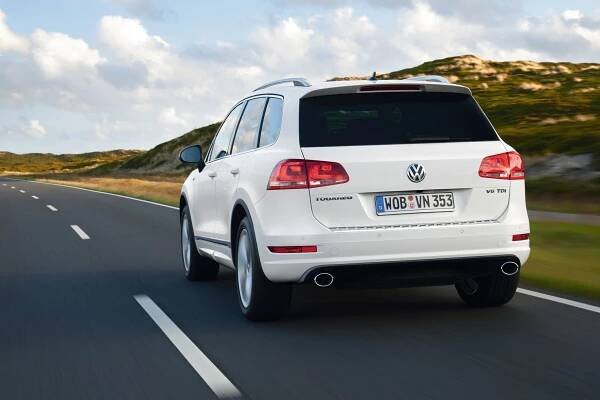 Volkswagen Touareg: Podrobné specifikace vozidel & Interaktivní nástroj pro srovnání