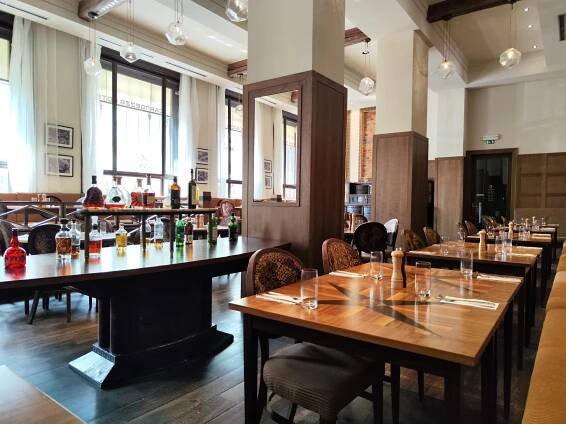 Grandezza restaurant (Zelný trh 318/1, Brno) :: Kde dáme oběd