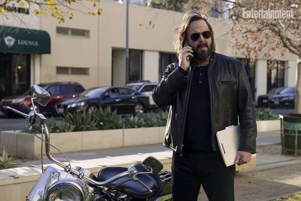 The Lincoln Lawyer. (L to R) Angus Sampson as Dennis 'Cisco' Wojciechowski in episode 202 of The Lincoln Lawyer. Cr. Lara Solanki/Netflix © 2023