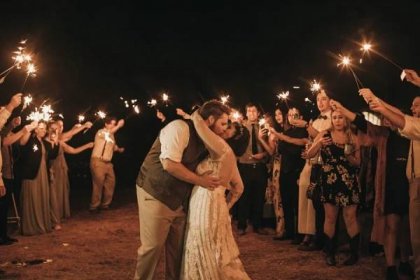 Svatba v noci: večerní romantika pod hvězdami