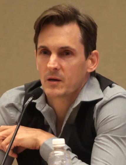 Jason Spisak - Wikipedia
