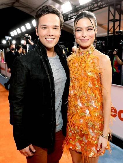 'iCarly' 's Nathan Kress Shares How He Helps Advise 'Sibling' Miranda Cosgrove on Dating and More