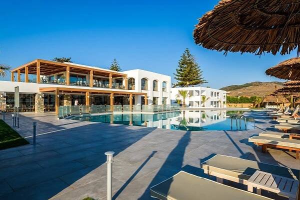 Solimar White Pearl Beach