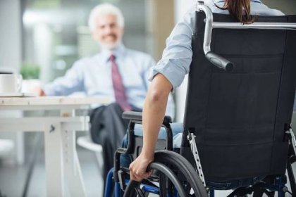 Práva a výhody pro strážce osob se zdravotním postižením a nezletilých