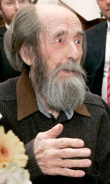 Solženicyn zemřel. Autorovi Souostroví Gulag bylo 89