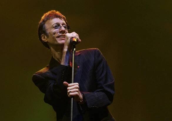 Robin Gibb, bývalý zpěvák Bee Gees, podlehl rakovině