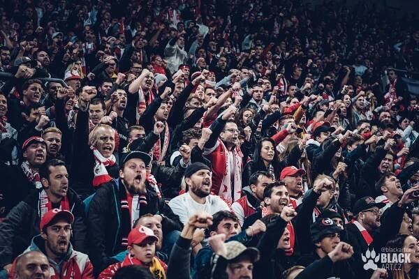 SLAVIA x DORTMUND 0:2 - LIGA MISTRŮ / fotogalerie zápasu