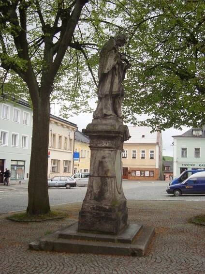 Rýmařov-socha sv. Jana... - Socha