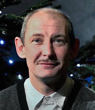 Ian Hart – Wikipedia