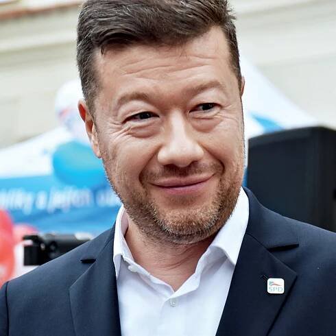 Petr Sokol: Okamura před branami Strakovky. Jak si strany rozdělí vedení krajů?