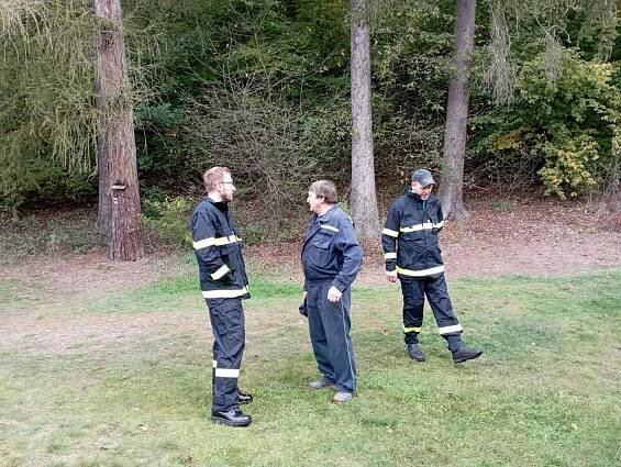 Námětové cvičení hasičů v Krakovci - Oficiální stránky obce Malinová