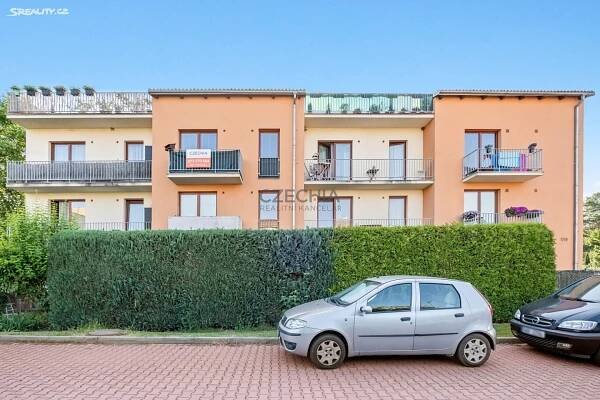 Pronájem bytu 4+kk 149 m², B. Němcové, Hostivice