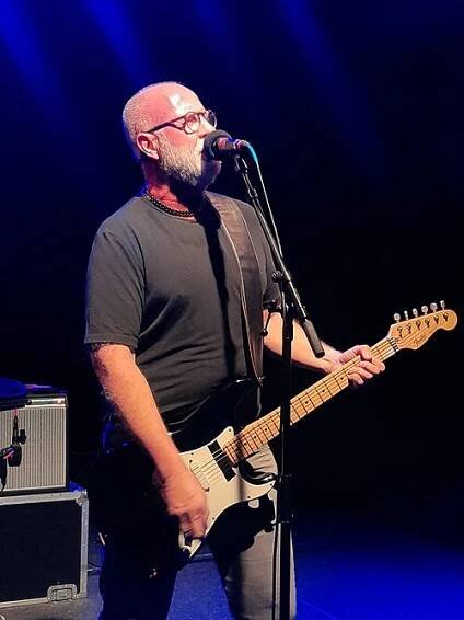Bob Mould - Wikipedia