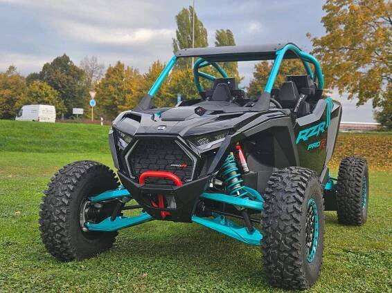 Polaris RZR PRO R Ultimate 2,0 L SPZ