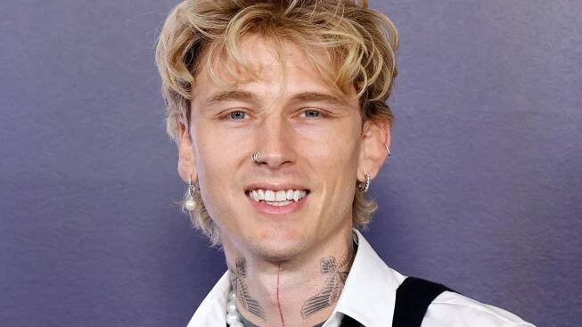 What is Machine Gun Kelly's skinny diet? What he actually eats