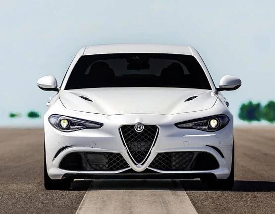 Giulia Quadrifoglio poprvé bez spalovacího motoru