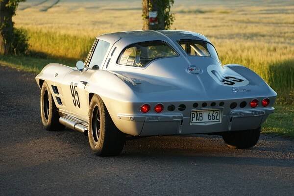 Corvette Stingray C2 Dělené okno
