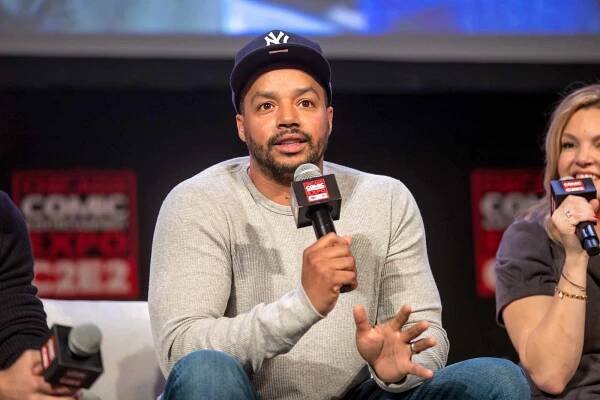 donald-faison-1-2000