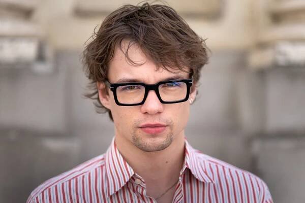 Herec Jakub Švec: Mám za sebou temné veci, ale nerobím si z nich životnú tému