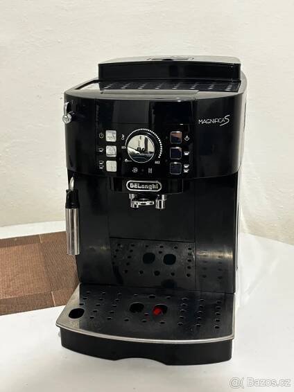 DeLonghi Magnifica S - Automatický kávovar - Prostějov