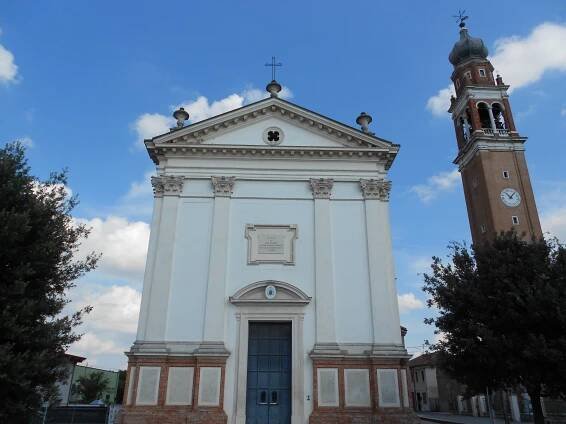 Sant'Apollinare - Pohled