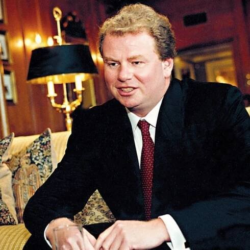 Privatizační „král“ Viktor Kožený: Díky Harvardským fondům získal majetek ve výši stovek miliard – G.cz