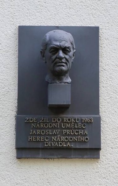Jaroslav Průcha, Londýnská čp. 672/20