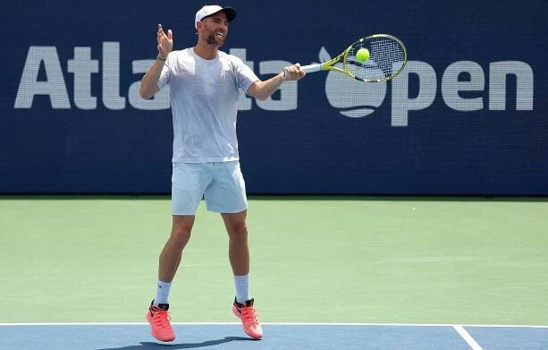 Adrian Mannarino Tennis Shoes – What Does He Wear?