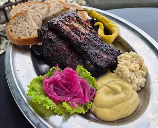 Pubmenu.cz | Areál U Makovců