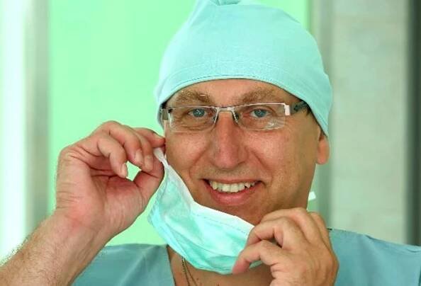 FOTO: MuDr. Pavel Plzák podlehl dlouhé nemoci. bylo mu 63 let. – stránka 1