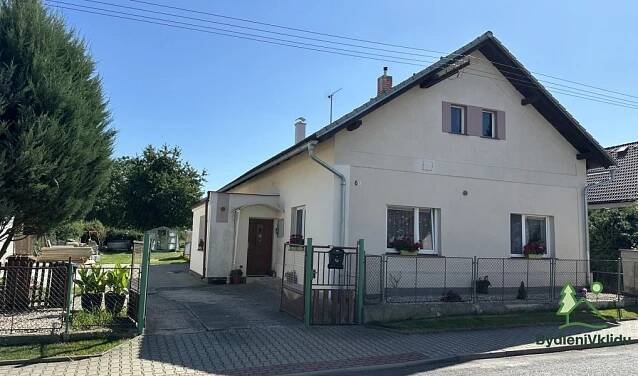 Rodinný dům po kompletní rekonstrukci 3+1, CP 925m2, Nemošice, Pardubice | Reality.iDNES.cz 
