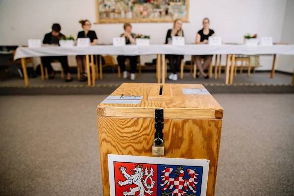 Manuál pro eurovolby: jak odvolit bez problémů a kdy budou známy výsledky hlasování