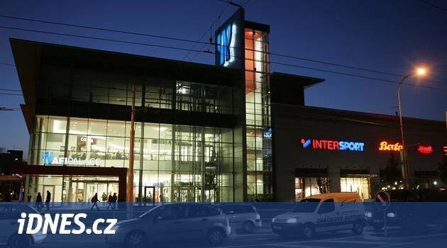 Afi Palác změnil nakupování v Pardubicích, z třídy Míru vyhnal i Baťu - iDNES.cz