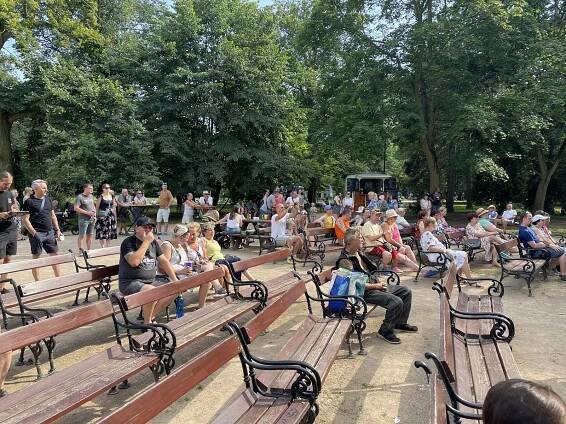 FOTO, VIDEO: Velká Malá Paříž v Teplicích. Zámecká zahrada v neděli ožila