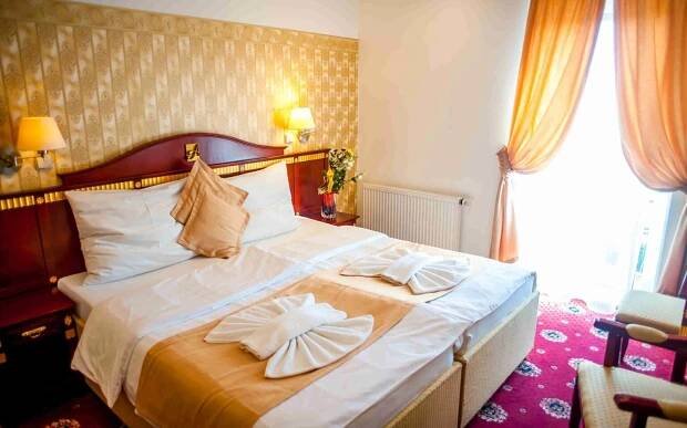 Adršpach: Hotel Tommy **** se snídaní formou bufetu a relaxací v bazénu a vířivce + sleva na wellness služby