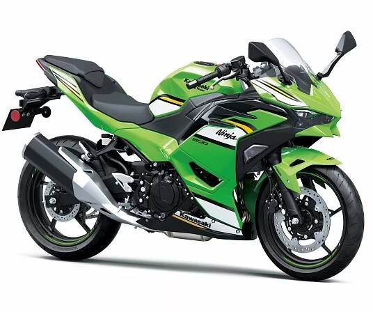 Kawasaki Ninja 500 SE zelená 2025