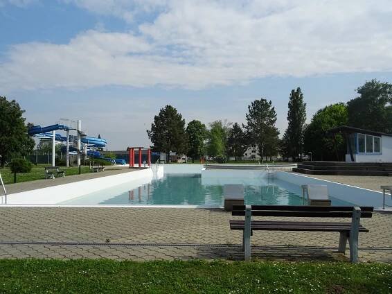 Großpetersdorf, Freibad