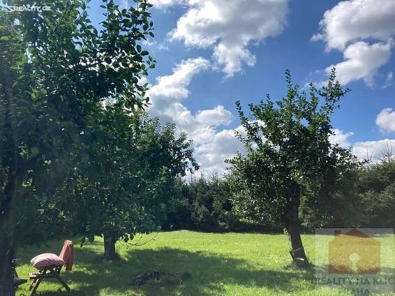 Prodej  stavebního pozemku 1 154 m², Líšnice, okres Praha-západ