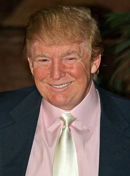 File:Donald Trump announcing latest David Blaine feat 3-alt.jpg - Wikimedia Commons