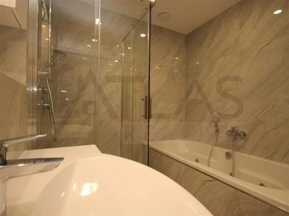 Pronájem bytu 5+kk, 130 m2 + 70 m2 terasa Praha 6 - Vokovice, Irská ul. - Atlas Reality