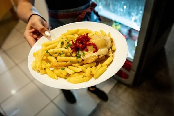Restaurace v Ostravě nabízí retro menu pod stovku. Hitem je katův šleh i filé