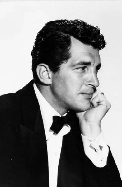 Dean Martin Portrait, Dean Martin Poster, Dean Martin Funny, The Dean Martin Show, Martin Movie, Dean Martin Meme, Joey Bishop, Jerry Lewis, Hollywood Men