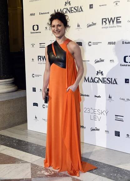 Nejdražší šperky předvedla na Lvech Martha Issová: V uších jí visely brilianty za milióny
