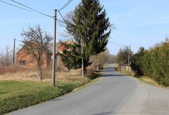 Soubor:Třemešné, Pavlíkov, road to the north.jpg – Wikipedie